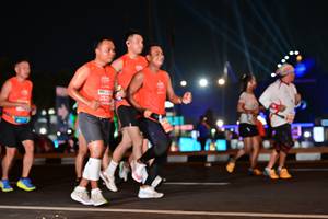 BIB: 252
                            <button type="button" onclick="openModal(15273744)" class="btn btn-primary btn-sm float-right btn-popup" data-toggle="modal" data-target=".modal-high-quality">
                        <i class="fas fa-shopping-cart"></i> Add to Cart
                    </button>
                                            <button type="button" onclick="isThisMe(15273744, true)" class="btn btn-success btn-sm float-right btn-popup btn-isme hidden" data-toggle="tooltip" data-placement="bottom" title="นี่คือรูปของคุณใช่ไหม คลิกที่นี่เพื่อเอาเข้าอัลบั้ม">
                        <i class="fas fa-plus"></i> Add to album
                    </button>
                    <button type="button" onclick="isThisMe(15273744, false)" class="btn btn-warning btn-sm float-right btn-popup btn-isnotme hidden">
                        <i class="fas fa-ban"></i> Remove from album
                    </button>